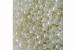  Бiсер Preciosa 5 гр  |2: біло-молочний 47102|