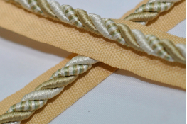  Шнур 10 мм декоративний з кантом  |1: полин.світл. |