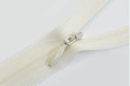  Блискавка 60 см (YKK)  |2: молочн. 801|