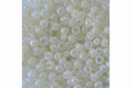  Бiсер Preciosa 5 гр  |2: біло-молочний 57206|