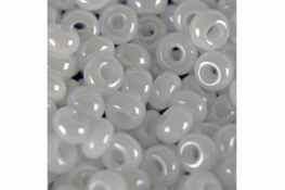  Бiсер Preciosa 5 гр  |2: біло-молочний 46102|