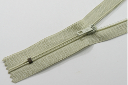  Застiбка-блискавка  Т4   20 см  |7: хакі блід. |