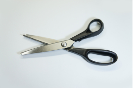  Ножиці  9 1/4" фiгурнi (зигзаг)