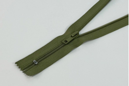  Застiбка "блиск." П6   20 см  |7: хакі |