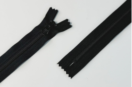  Застiбка-блискавка  Т5   18 см  (YKK)  |1: чорн. 058|